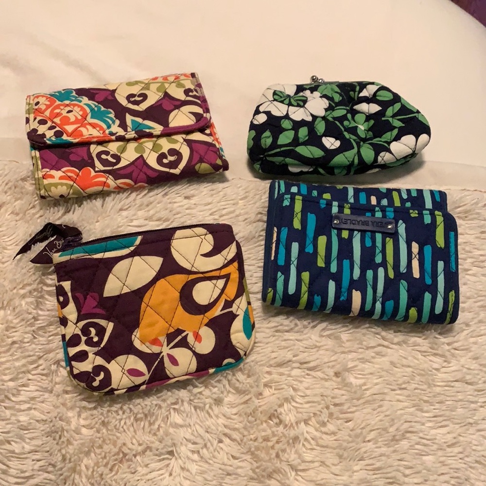 pouches/wallets